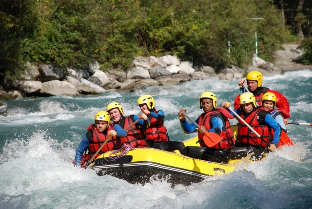 Faire du rafting en famille a Chamonix